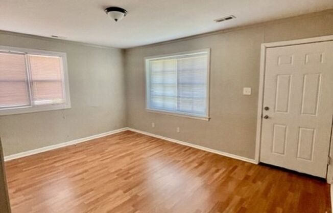 Adorable 3 bedroom 2 bath Ranch style home . Located off beaties Ford Rd