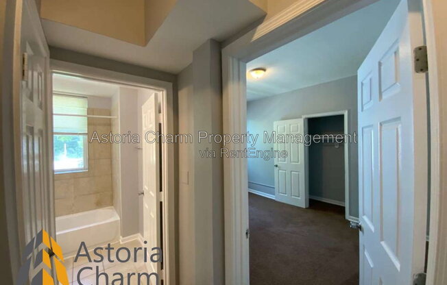 2210 Roslyn Ave