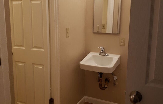 1 bed, 1 bath, 541 sqft, $1,645, Unit 1928-209
