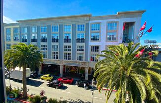 $3595.00 - Luxury 1/1.5 Santana Row with Bonus room