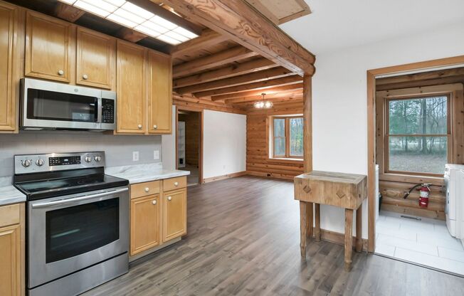 4 beds, 3 baths, $2,780