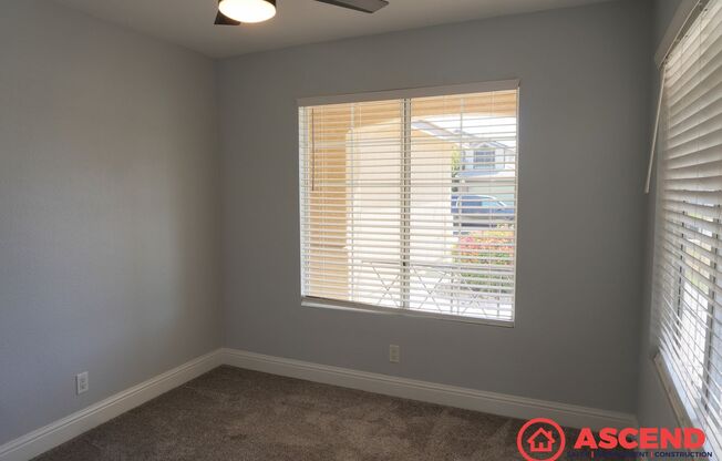 Beautiful Home Located in Rosedale!