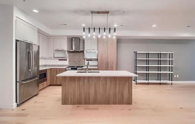 Gorgeous LoHi Townhome!!
