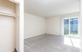 Fairway Downs - Updated Apartments - 1 Month Free!