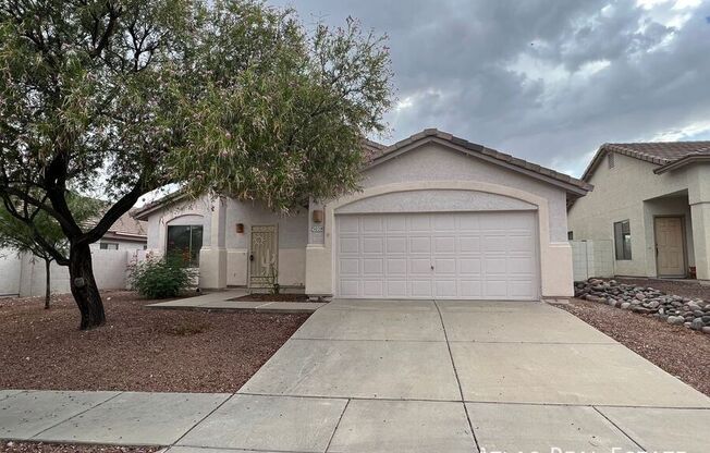 3028 S ELINORE DR