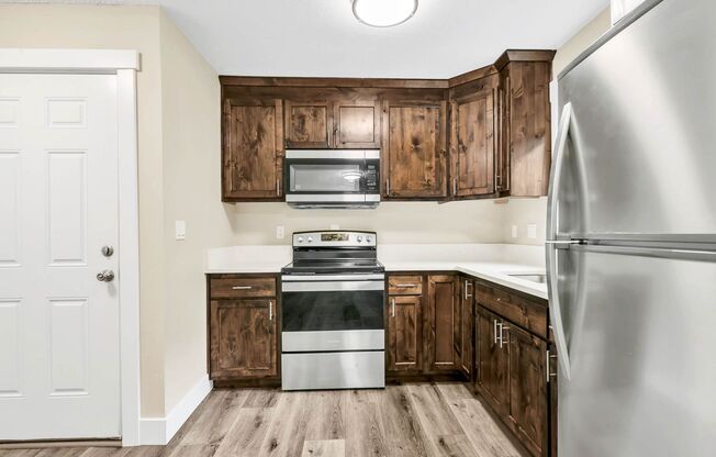 2 beds, 1 bath, 880 sqft, $1,395, Unit #1