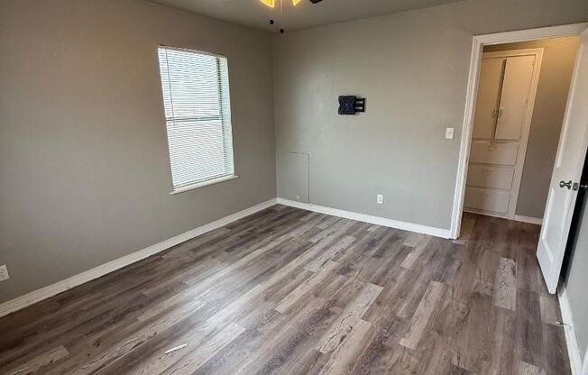 1 bed, 1 bath, $725