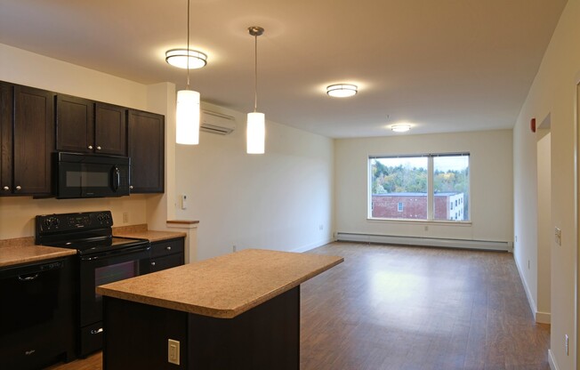1 bed, 1 bath, 960 sqft, $2,400, Unit 106