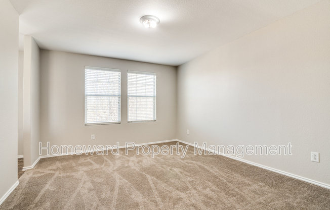 448 GRANT LN