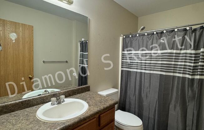 2 beds, 1.5 baths, $750, Unit 311