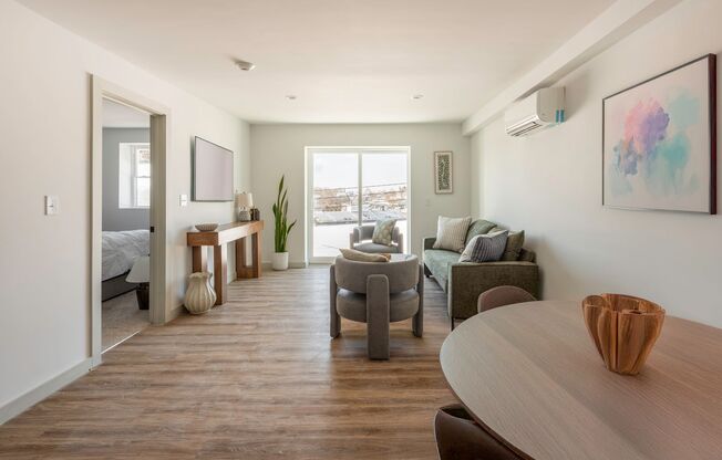 1 bed, 1 bath, $2,495, Unit 418
