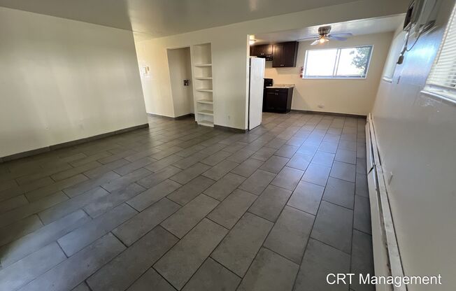 3 beds, 2 baths, $1,975, Unit # 21