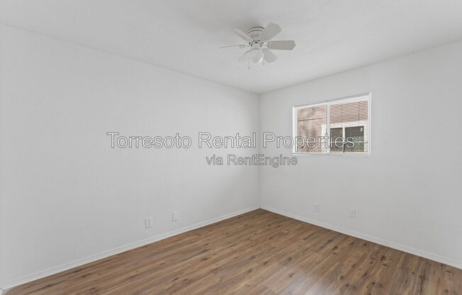 2 beds, 1 bath, 650 sqft, $1,000, Unit 10