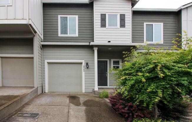Townhome in South Salem with Washer/Dryer ~ 5743 Karen Lynn