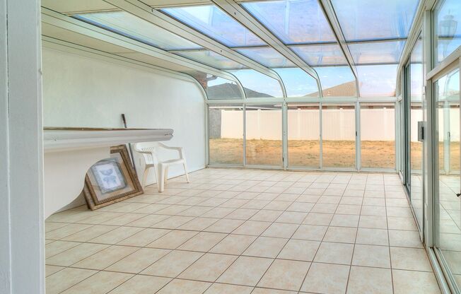 Great Freshly updated 3 bed 2 bath!