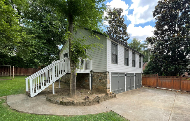 1539 N MORNINGSIDE DR NE