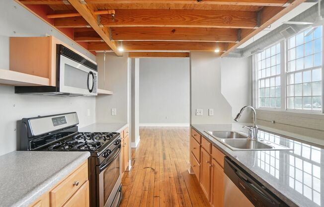 1 bed, 1 bath, 881 sqft, $1,441, Unit 3301-206