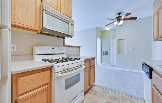 2 beds, 2 baths, $1,150, Unit # 1192