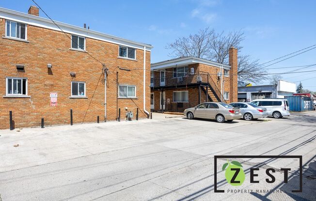 E Outer Drive Apartments