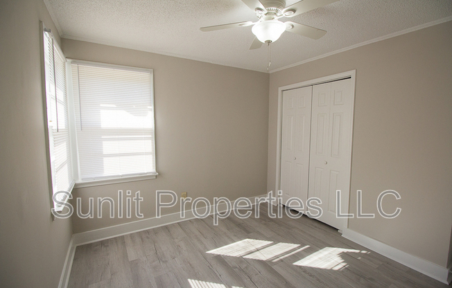 3 beds, 1 bath, 1,135 sqft, $1,400