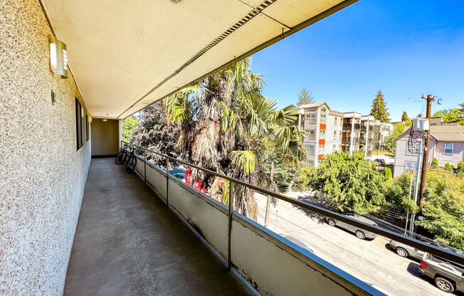3 beds, 2 baths, 1,540 sqft, $4,895, Unit 400