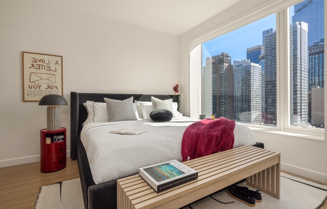 1 bed, 1 bath, $5,595, Unit 3302