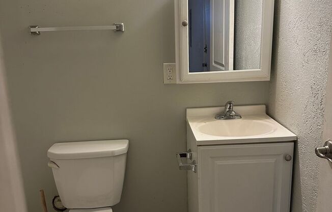 1 bed, 1 bath, 600 sqft, $999, Unit Unit A