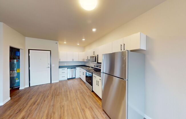 1 bed, 1 bath, 738 sqft, $920