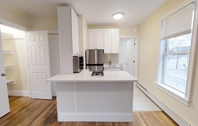 Studio, 1 bath, $2,550, Unit 3