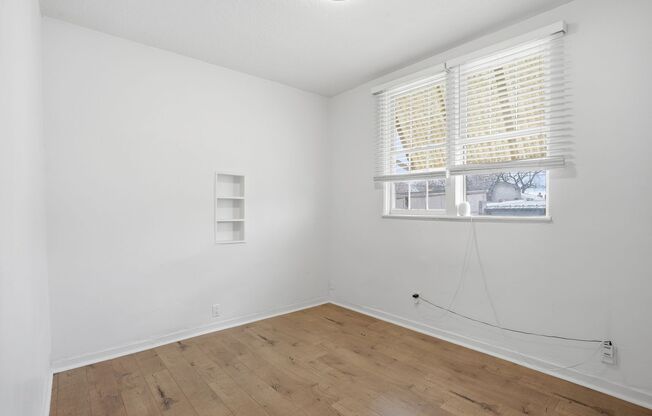 Studio, 1 bath, $975, Unit 730-02