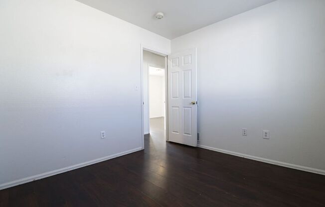 3 beds, 1 bath, $1,450, Unit 3638 Denver St