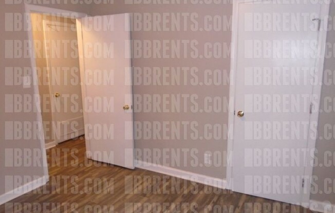 3 beds, 1 bath, $1,175