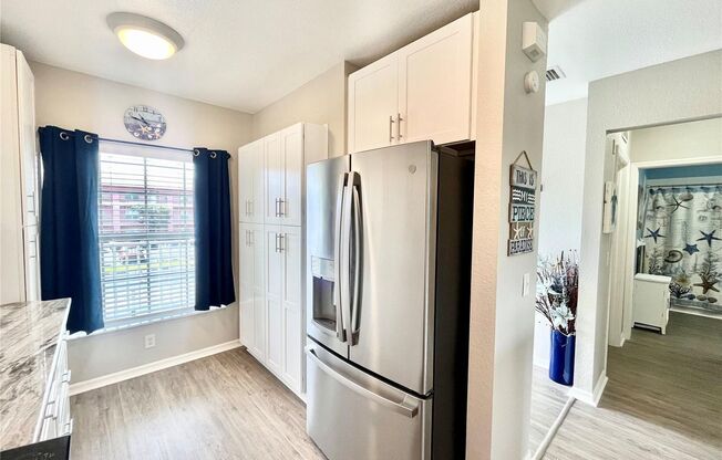 2 beds, 2 baths, $3,000, Unit # 202