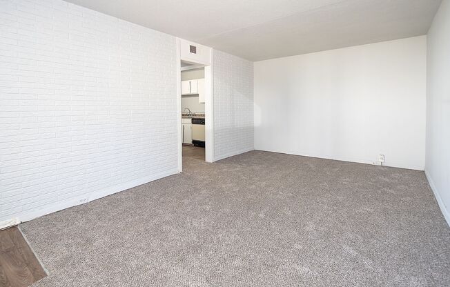 3 beds, 1.5 baths, $1,295, Unit 803-D