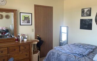 1 bed, 1 bath, $1,250, Unit 10