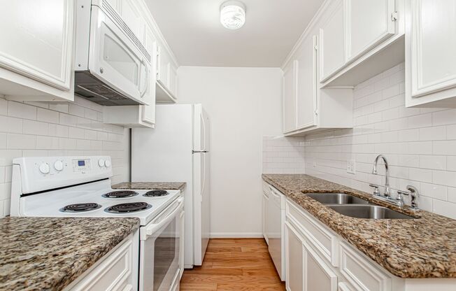 2 beds, 2 baths, $1,200, Unit 5