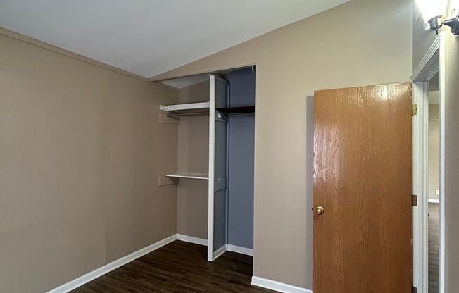 3 beds, 1 bath, $1,349