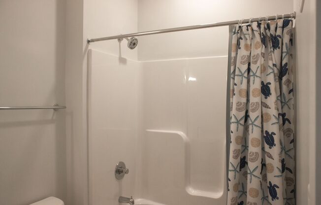2 beds, 2 baths, 730 sqft, $1,525, Unit 206