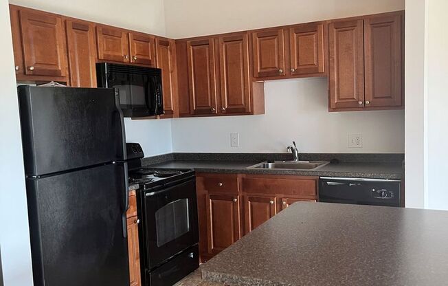 1 bed, 1 bath, 626 sqft, $1,750, Unit 45-622