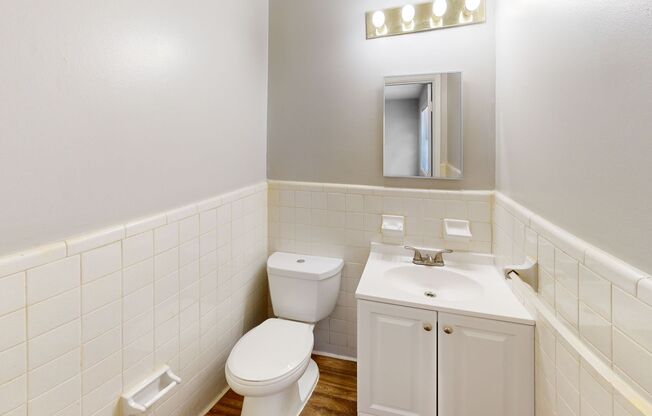 2 beds, 1.5 baths, 935 sqft, $1,150, Unit 3077-02