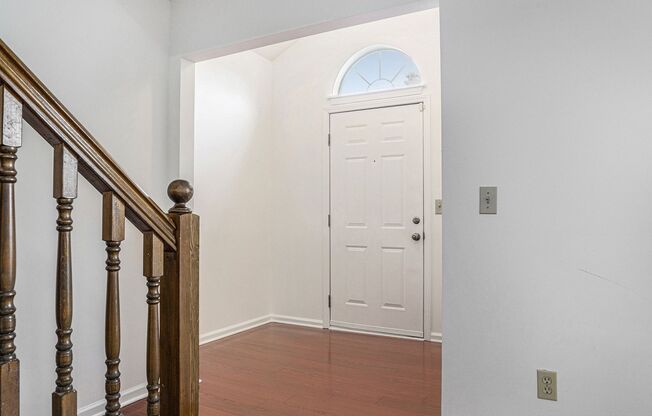 Spacious 4BR/2.5BA home in Lithonia!
