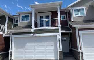 Beautiful 3 Bed, 2 Bath Townhome in Layton