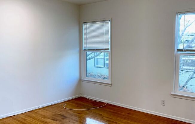 2 beds, 1 bath, $2,550