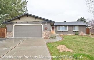 1079 E. Victory