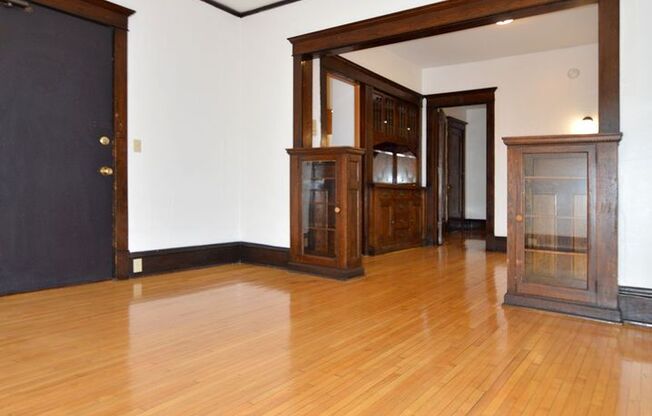 1 bed, 1 bath, 410 sqft, $975, Unit 5 - 130 - 4