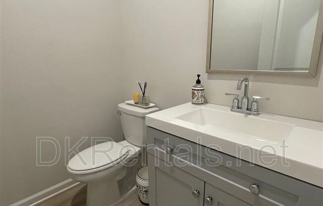 1375 VAYDA CT