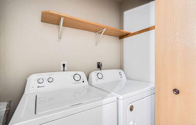 2 beds, 2 baths, 1,050 sqft, $1,799, Unit 3203