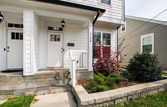 3 beds, 2.5 baths, $1,900, Unit Unit A