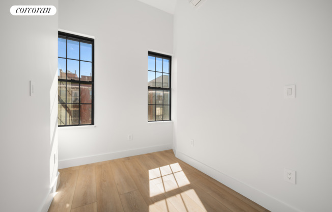 403 LINDEN ST