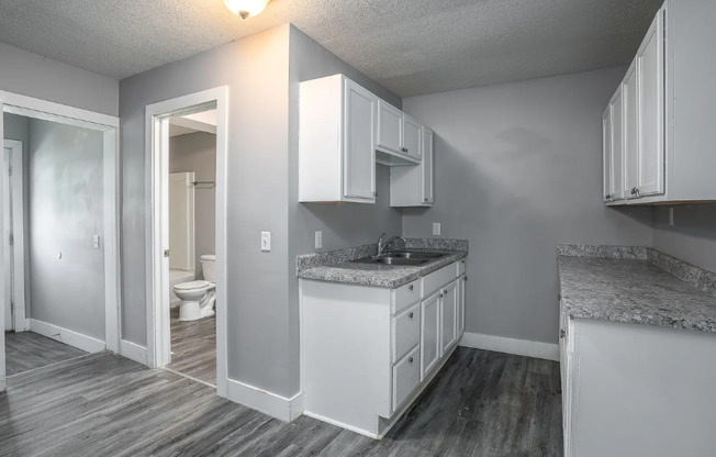 4 beds, 1 bath, $1,300